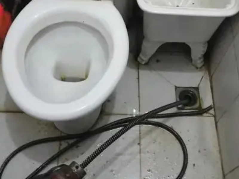 芙蓉区马桶堵了怎么疏通 芙蓉区专业疏通马桶师傅